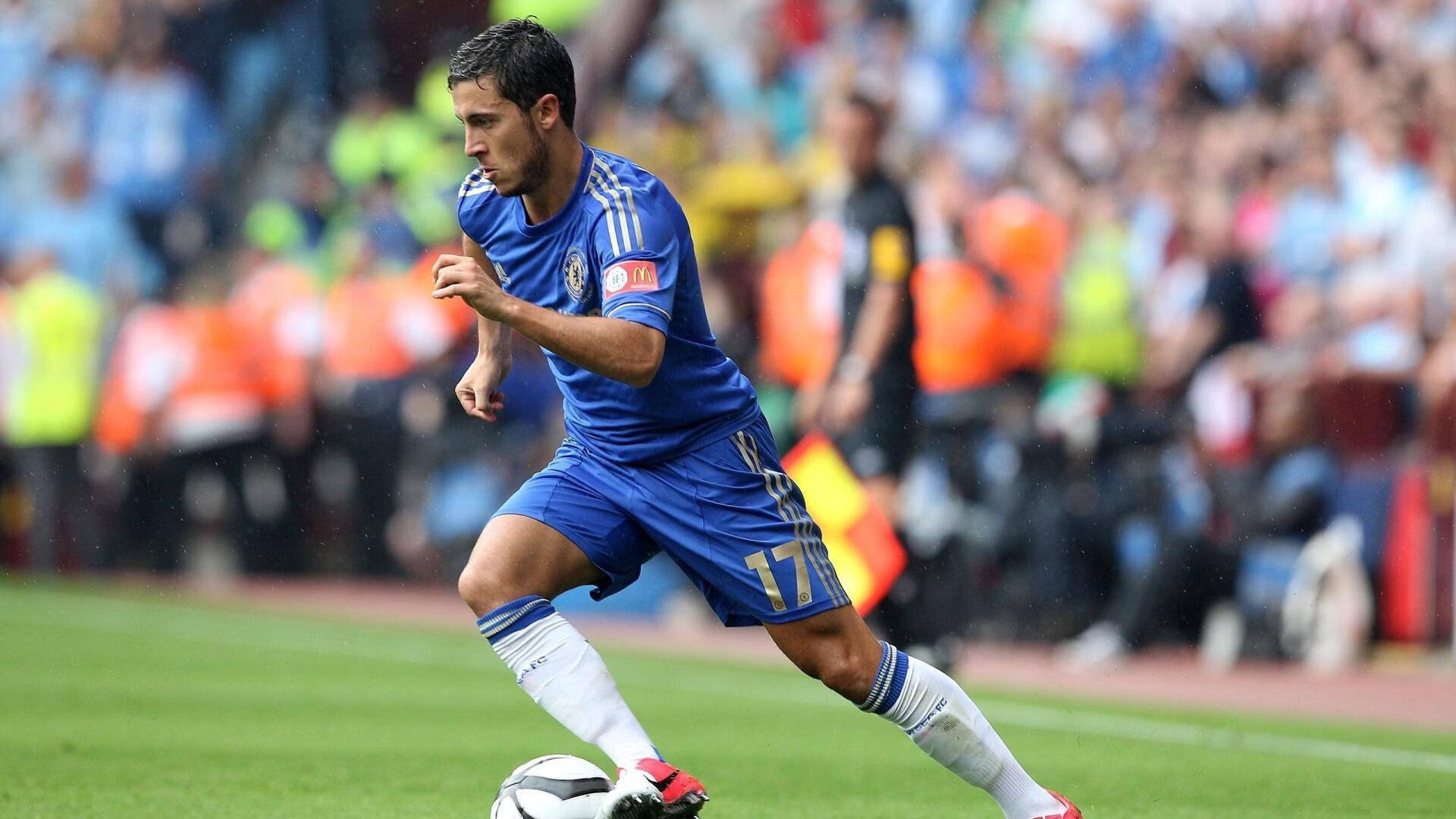 詹姆斯赛后称赞队友配合整体性强，詹姆斯发挥最好的比赛